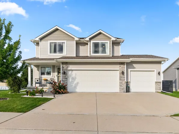 1990 SE Waddell Way, Waukee, IA 50263