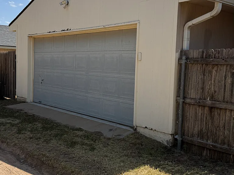 2602 Wydewood Dr — Photo 33