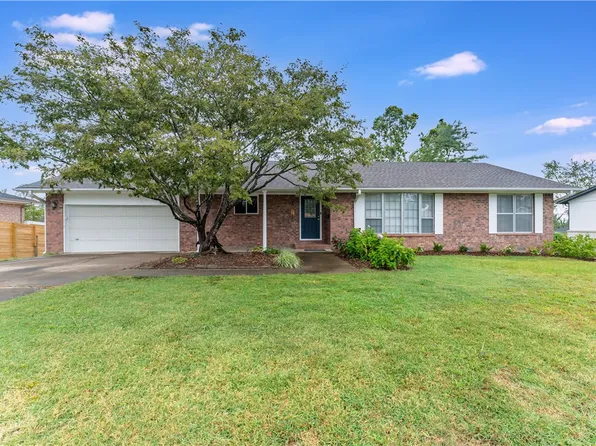 918 S 15th St, Rogers, AR 72758