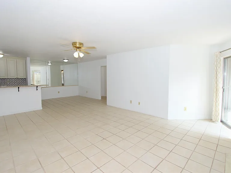 10639 Braes Bend Dr — Photo 4