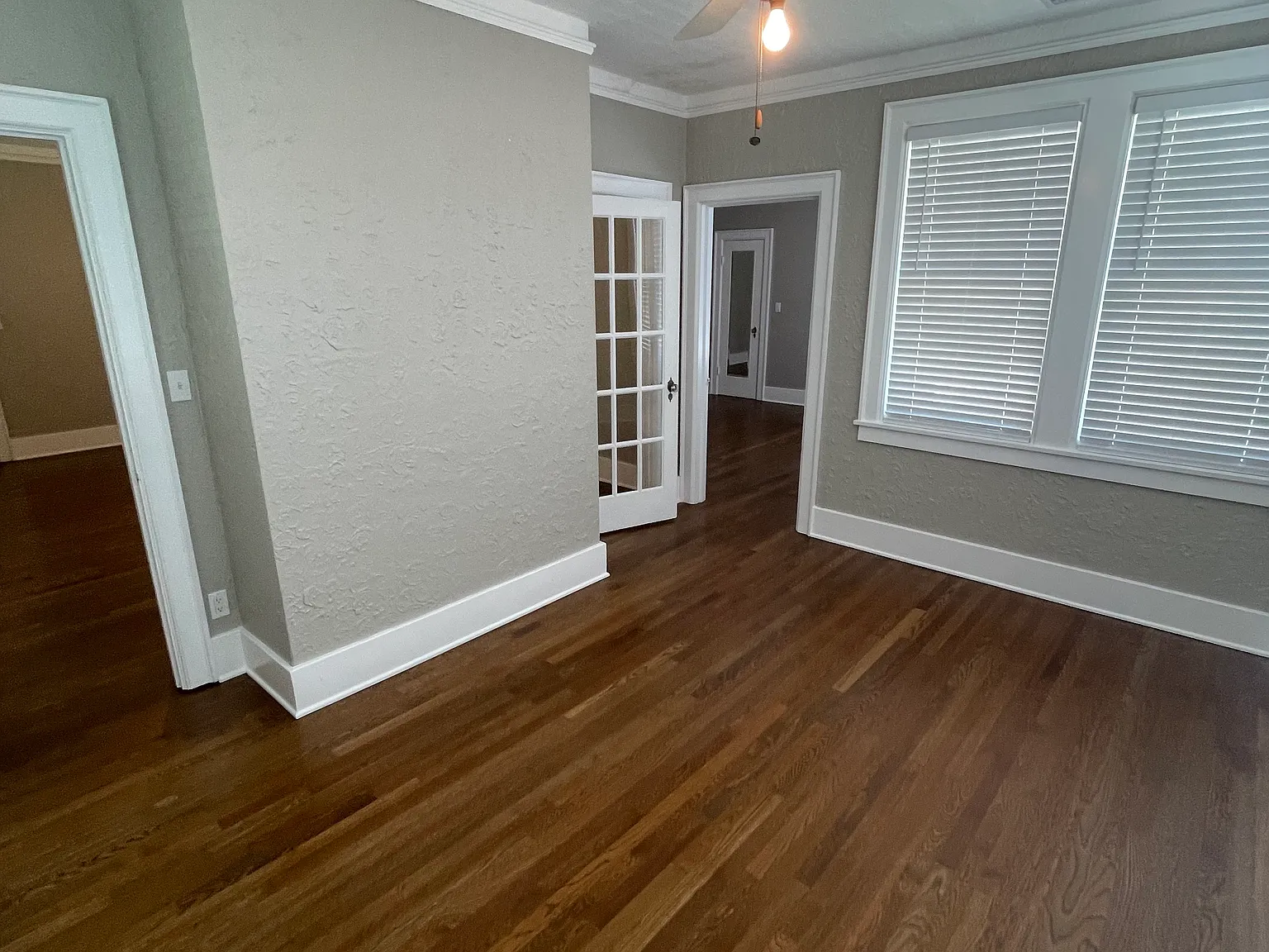 2 bed, 1500 sqft, $2,200 — Photo 4