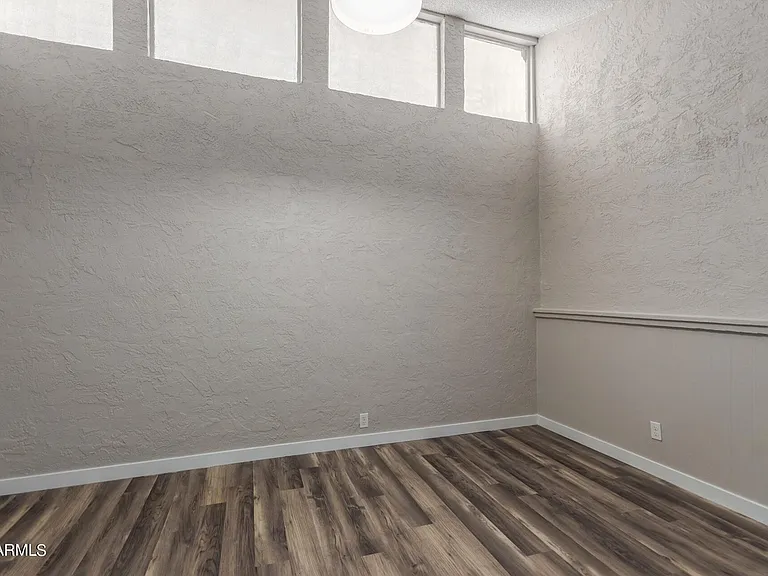 1348 E Brill St #1 — Photo 10