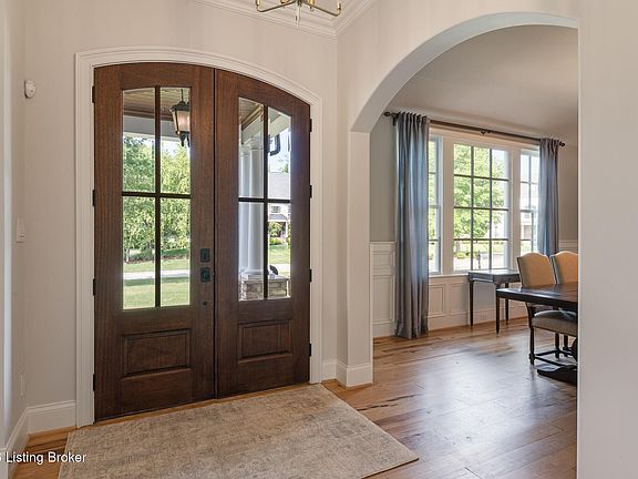 5th image of 5401 Farm Spring Ct