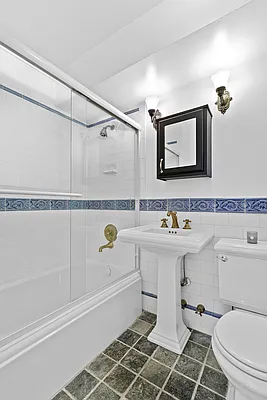 Sold by Compass | media 17