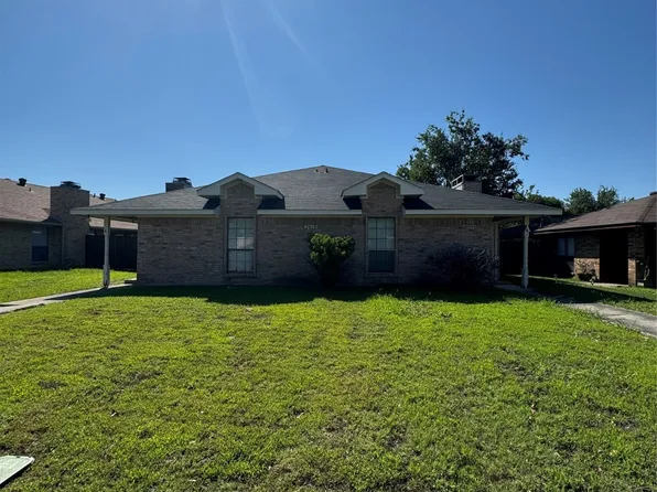 2410 Cordoba Dr, Carrollton, TX 75006