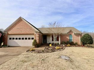 37 Blueridge Dr, Humboldt, TN 38343