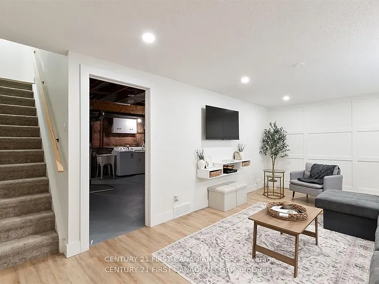 35 Waterman Ave #60 — Photo 24