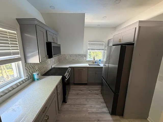 37 Malwood Ave — Photo 7