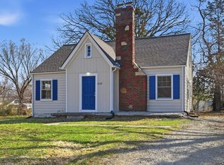 2638 SE Virginia Ave, Topeka, KS 66605