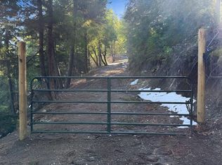 5300 Yale Creek Rd, Jacksonville, OR 97530