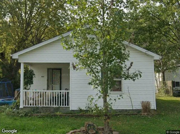 401 W Chestnut St, Percy, IL 62272