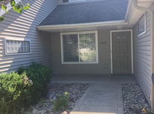 5727 W Hills Rd, Fort Wayne, IN 46804