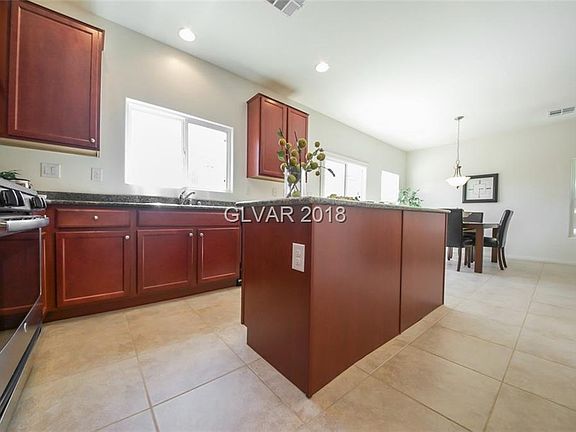 3rd image of 9881 Birdwell Creek Dr