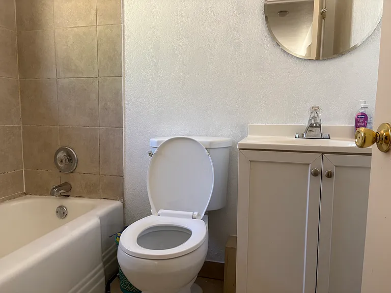 158 S 152nd St #3 — Photo 3