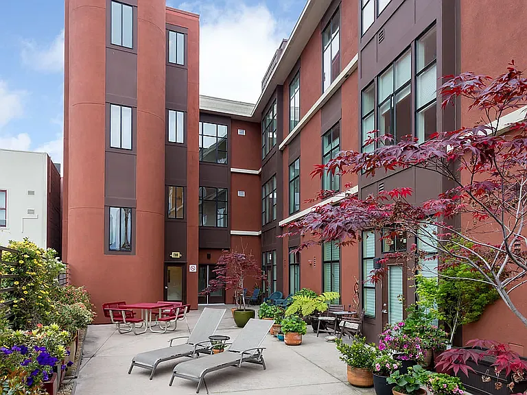 1 bed, 700 sqft, $2,500 — Photo 2