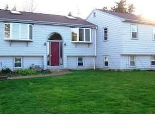 49 Shore Dr, Kingston, MA 02364