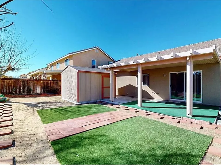 12787 Berrydale St — Photo 17