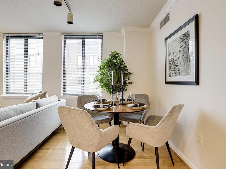 2220 Fairfax Dr #803 — Photo 45