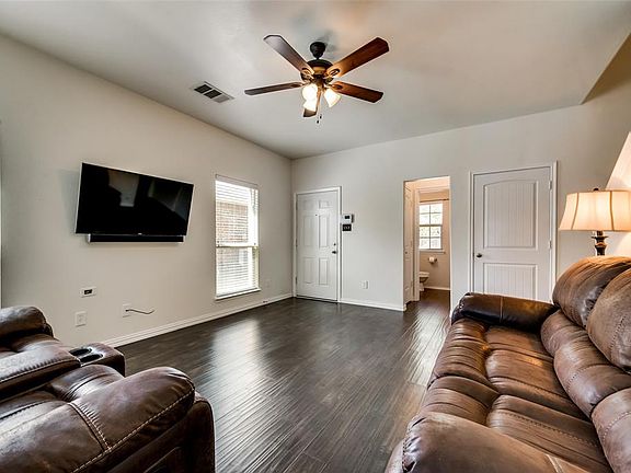 5th image of 1213 Alder Tree Ln