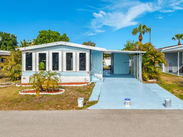 16035 Saint Johns Cir, North Fort Myers, FL 33917