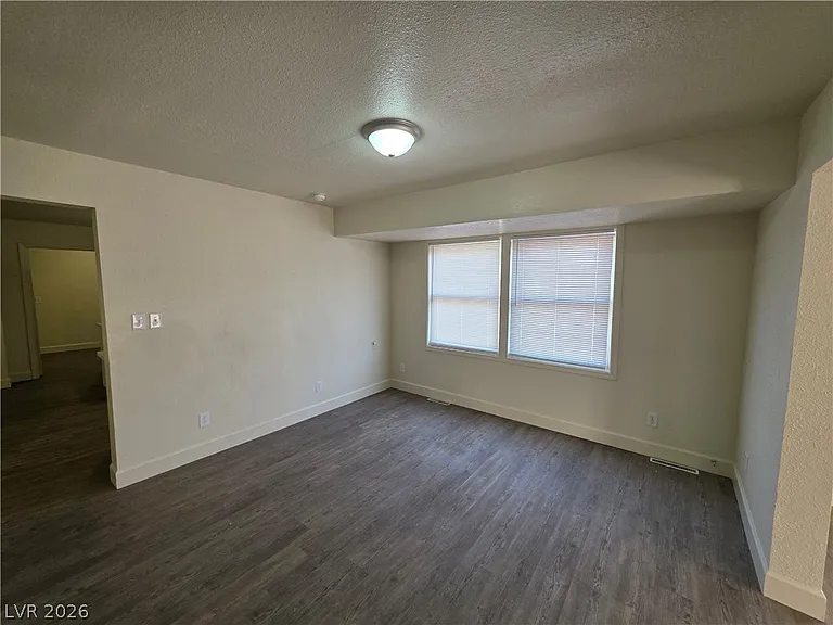 1590 Mustang Dr — Photo 73