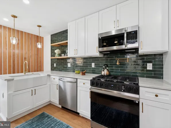 1913 E Letterly St, Philadelphia, PA 19125