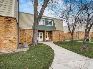 7345 W Franklin Ave, Minneapolis, MN 55426