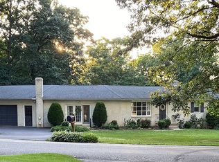 841 Forest Rd, Chambersburg, PA 17202