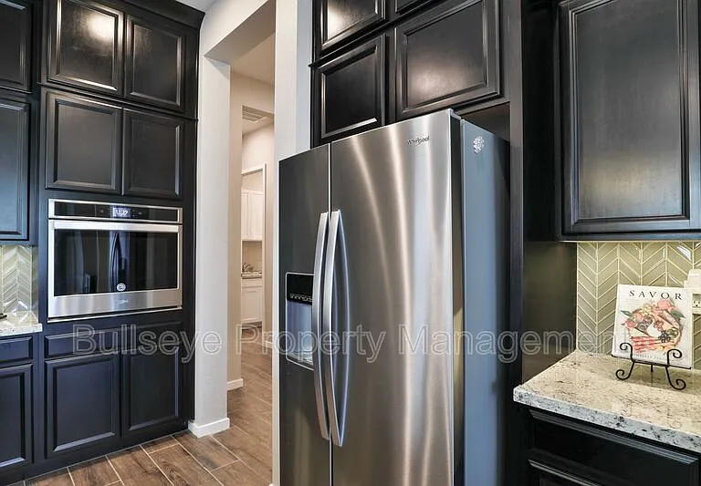 2152 N 141st Ave — Photo 15