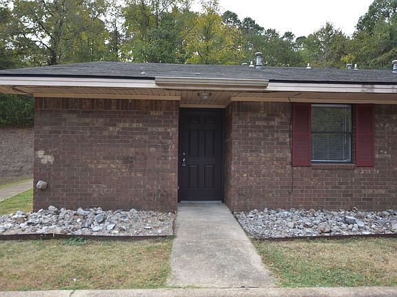 2nd image of 2314 Lakeshore Dr APT 6