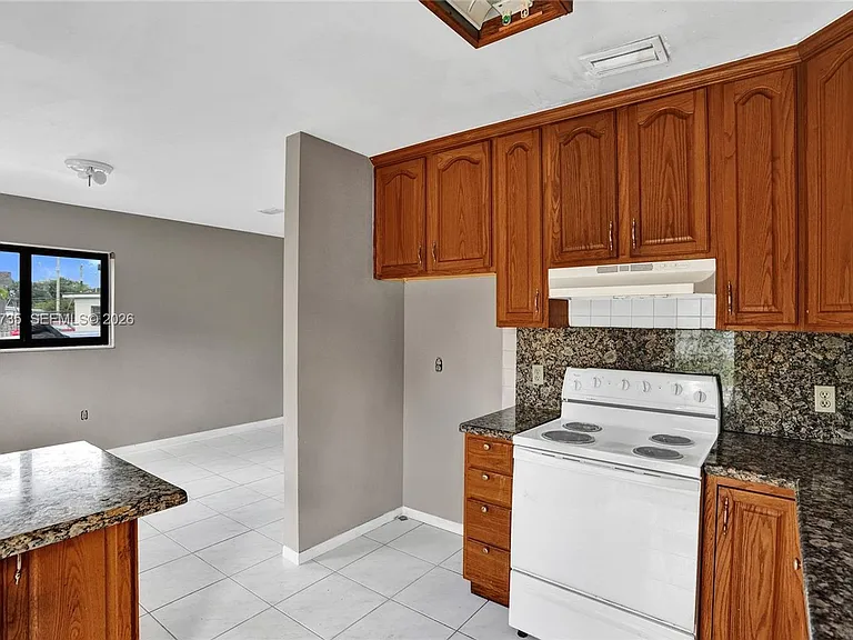 28640 SW 146th Ave — Photo 2