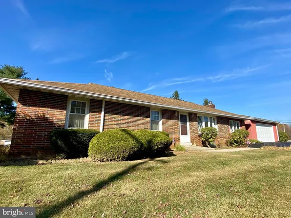 4 Adele Ave, Blandon, PA 19510
