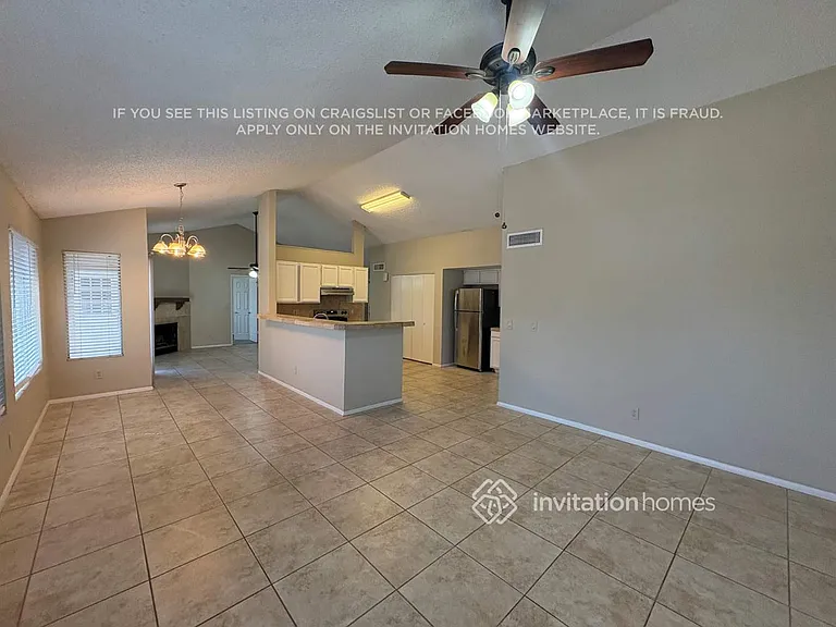 13020 N 55th Dr — Photo 5