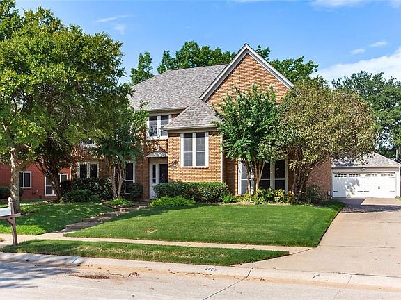 2nd image of 2205 Strathmore Dr