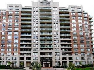 310 Red Maple Rd #LPH02, Richmond Hill, ON L4C0T7