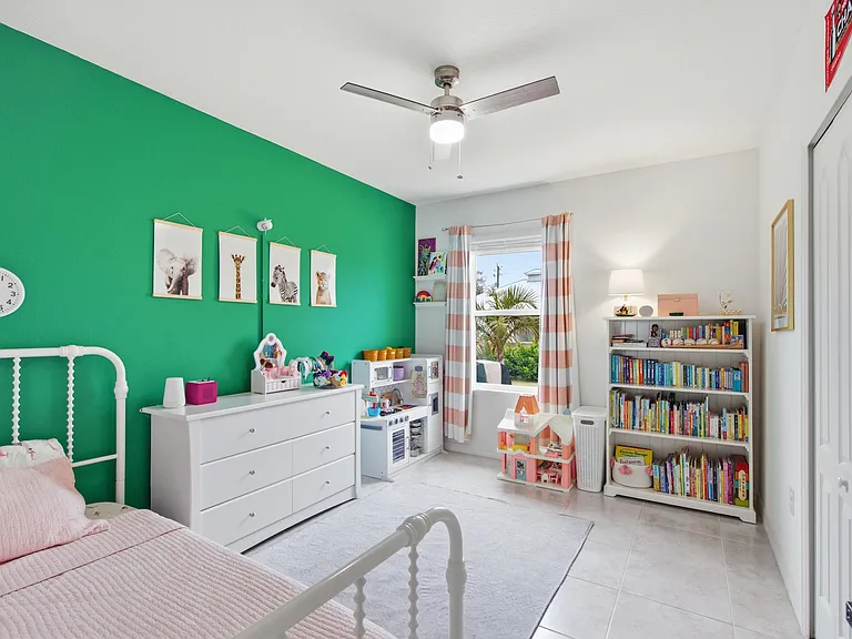 2220 SE Lucaya St — Photo 20