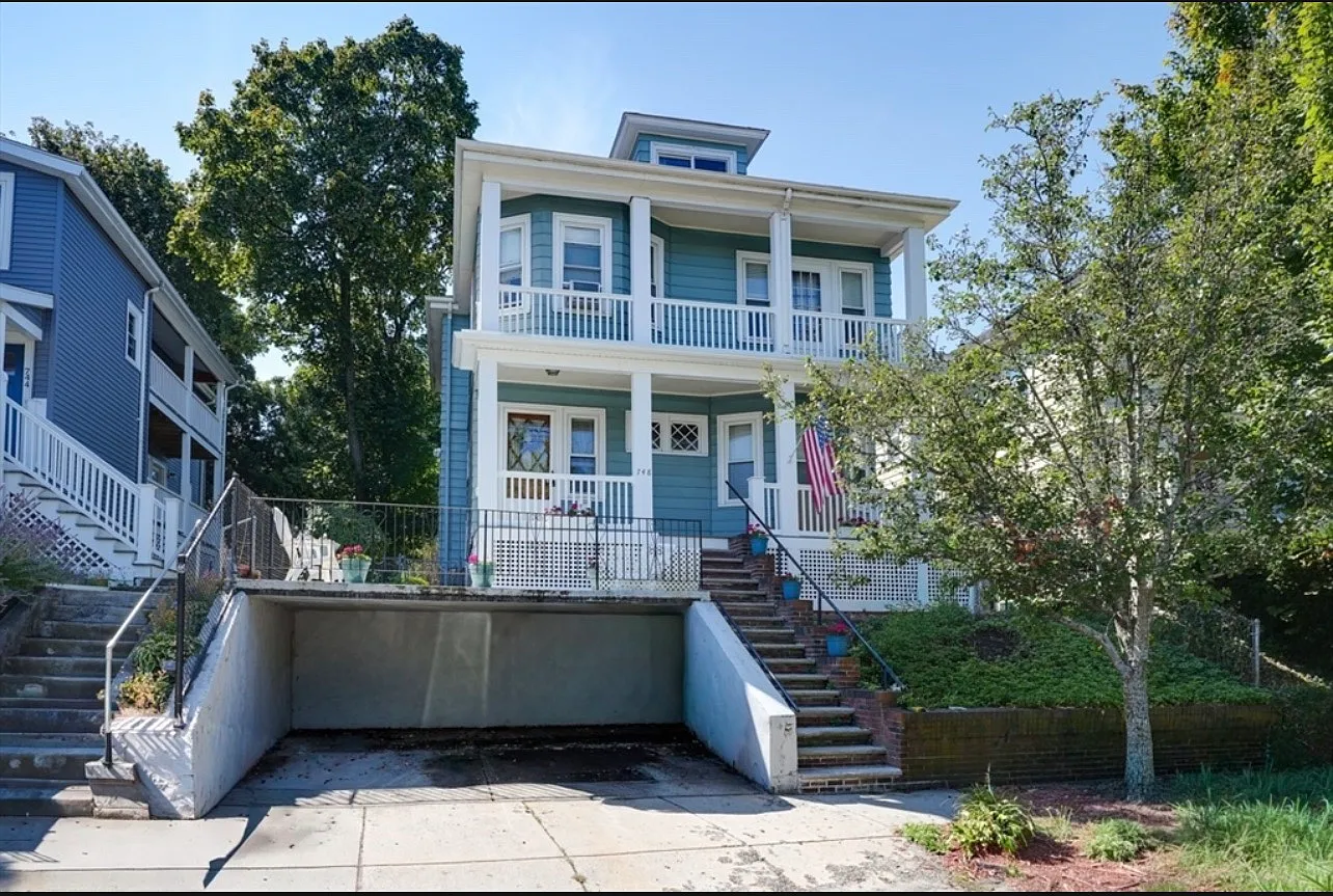 3 bed, 1500 sqft, $3,900 — Photo 1