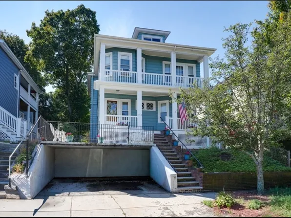 748 Belmont St #2, Watertown, MA 02472