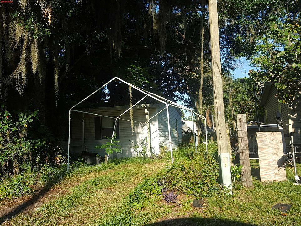 1st image of 3121 SE 39th Ave