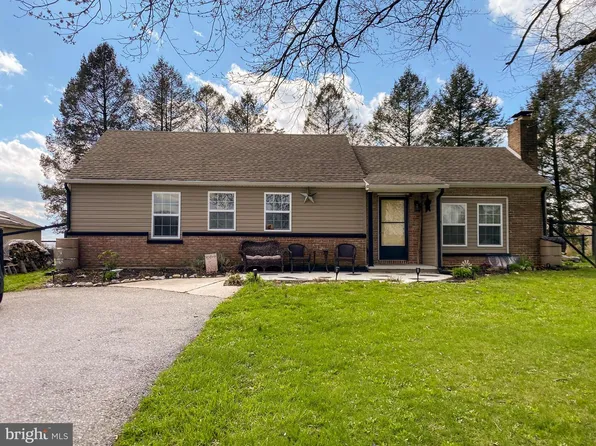 540 Grove Rd, Red Lion, PA 17356