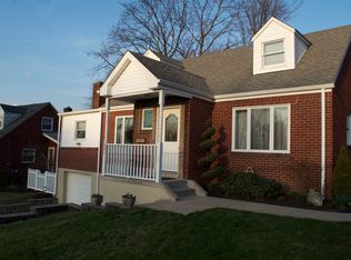 221 Oaklyn Rd, Bethel Park, PA 15102