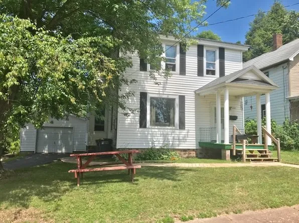 152 W Pewabic St, Ironwood, MI 49938