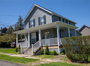 683 Ash St, California, PA 15419