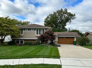 444 S Adams St, Westmont, IL