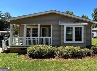 32 Bob White Ln, Newnan, GA 30263