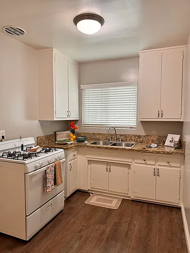 10134 Scott Ave #8 Photo 1