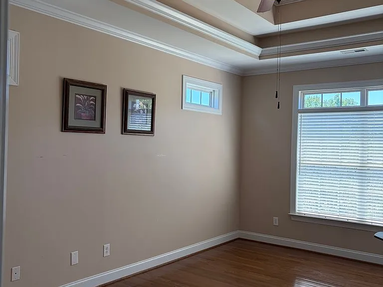 125 Gramercy Ct — Photo 29