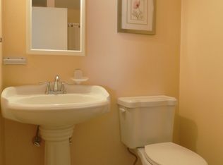18 Saint Nicholas Ave, Chelmsford, MA 01824