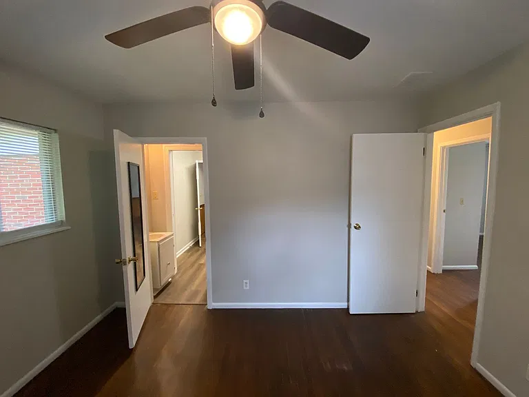 237 Vanderbilt Dr — Photo 18