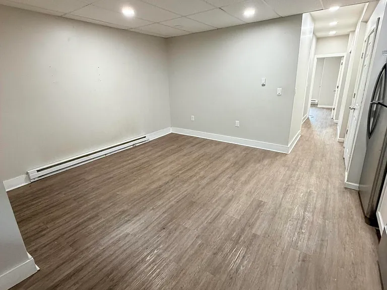 1211 Pittston Ave #1 — Photo 2